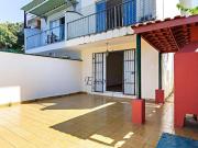 Casa com 3 dormitórios à venda, 239 m² por R$...