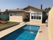 Casa com 3 dormitórios à venda, 240 m² por R$...