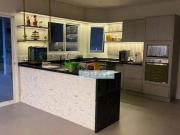 Casa com 3 dormitórios à venda, 240 m² por R$...