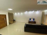 Casa com 3 dormitórios à venda, 240 m² por R$...