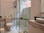 Casa com 3 dormitórios à venda, 240 m² por R$...