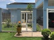 Casa com 3 dormitórios à venda, 240 m² por R$...