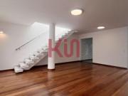 Casa com 3 dormitórios à venda, 240 m² por R$ 2.890 ao...