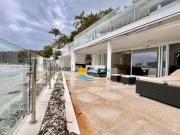 Casa com 3 dormitórios à venda, 240 m² por R$...