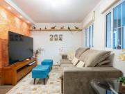 Casa com 3 dormitórios à venda, 240 m² por R$ 930.000,00...
