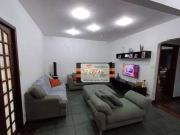 Casa com 3 dormitórios à venda, 240 m² por R$ 980.000,00...