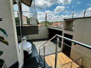 Casa com 3 dormitórios à venda, 242 m² por R$...