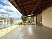 Casa com 3 dormitórios à venda, 242 m² por R$ 930.000,00...