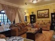 Casa com 3 dormitórios à venda, 243 m² por R$...