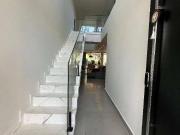 Casa com 3 dormitórios à venda, 245 m² por R$...