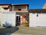 Casa com 3 dormitórios à venda, 245 m² por R$ 685.000,00...