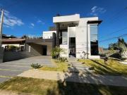 Casa com 3 dormitórios à venda, 246 m² por R$...