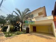 Casa com 3 dormitórios à venda, 250 m² por R$...