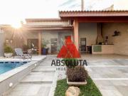 Casa com 3 dormitórios à venda, 250 m² por R$...