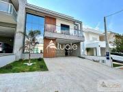 Casa com 3 dormitórios à venda, 250 m² por R$...