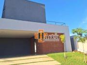 Casa com 3 dormitórios à venda, 250 m² por R$...