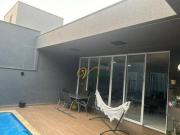 Casa com 3 dormitórios à venda, 250 m² por R$...