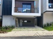 Casa com 3 dormitórios à venda, 250 m² por R$...
