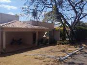 Casa com 3 dormitórios à venda, 250 m² por R$...