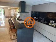 Casa com 3 dormitórios à venda, 250 m² por R$ 2.690.000...