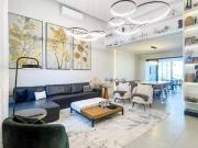 Casa com 3 dormitórios à venda, 250 m² por R$...