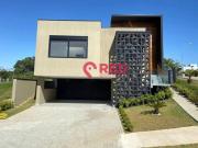 Casa com 3 dormitórios à venda, 251 m² por R$...
