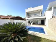 Casa com 3 dormitórios à venda, 255 m² por R$...