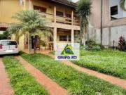 Casa com 3 dormitórios à venda, 256 m² por R$...