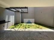 Casa com 3 dormitórios à venda, 256 m² por R$...