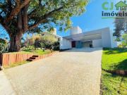 Casa com 3 dormitórios à venda, 257 m² por R$...