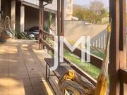 Casa com 3 dormitórios à venda, 258 m² por R$...