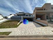 Casa com 3 dormitórios à venda, 258 m² por R$...