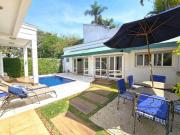 Casa com 3 dormitórios à venda, 259 m² por R$...