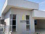 Casa com 3 dormitórios à venda, 260 m² por R$...