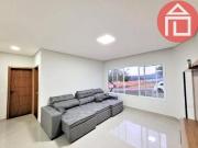 Casa com 3 dormitórios à venda, 260 m² por R$...