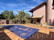 Casa com 3 dormitórios à venda, 260 m² por R$...