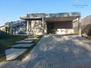 Casa com 3 dormitórios à venda, 260 m² por R$...