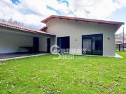 Casa com 3 dormitórios à venda, 260 m² por R$...