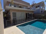 Casa com 3 dormitórios à venda, 260 m² por R$...