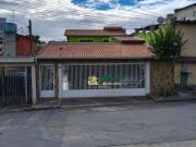 Casa com 3 dormitórios à venda, 261 m² por R$...