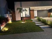 Casa com 3 dormitórios à venda, 261 m² por R$...