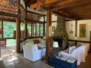 Casa com 3 dormitórios à venda, 263 m² por R$...