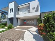 Casa com 3 dormitórios à venda, 266 m² por R$...