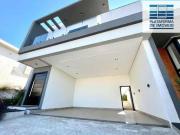 Casa com 3 dormitórios à venda, 266 m² por R$...