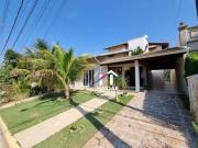 Casa com 3 dormitórios à venda, 267 m² por R$...