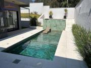Casa com 3 dormitórios à venda, 270 m² por R$ 1.990.000...