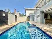 Casa com 3 dormitórios à venda, 270 m² por R$...