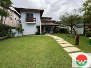 Casa com 3 dormitórios à venda, 270 m² por R$...