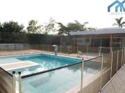 Casa com 3 dormitórios à venda, 272 m² por R$...