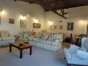 Casa com 3 dormitórios à venda, 275 m² por R$...
